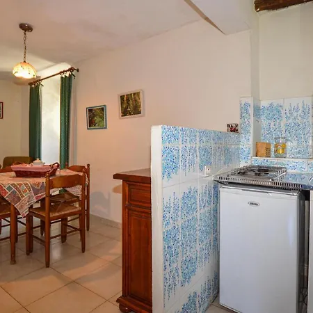 Gorgeous In Brustico *